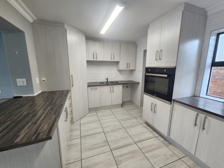 3 Bedroom Property for Sale in Hartenbos Central Western Cape